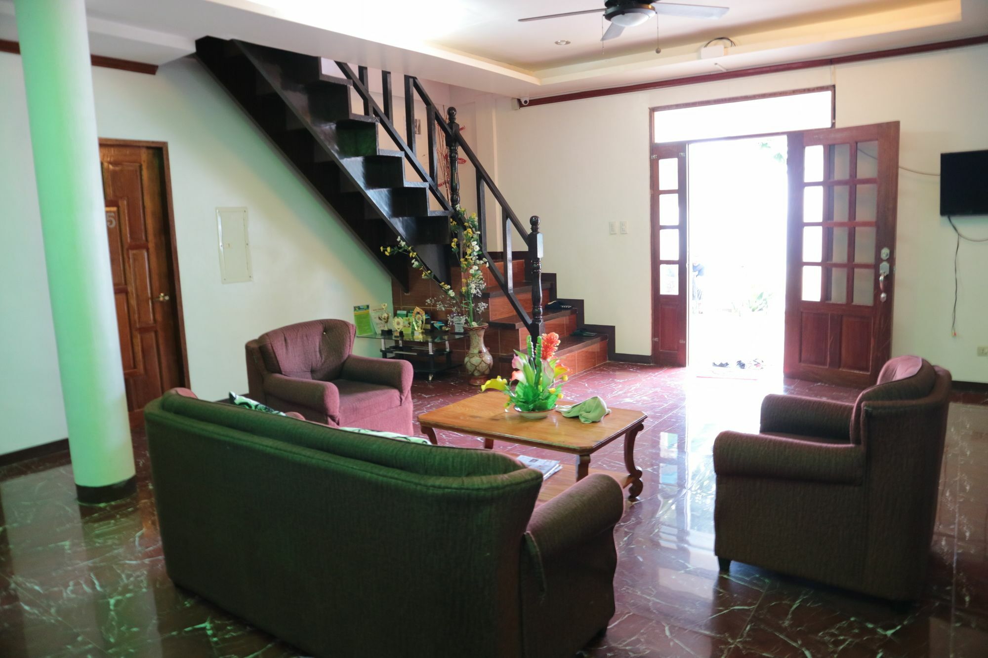 Sophias Beach Guest House Ель-Нідо Екстер'єр фото