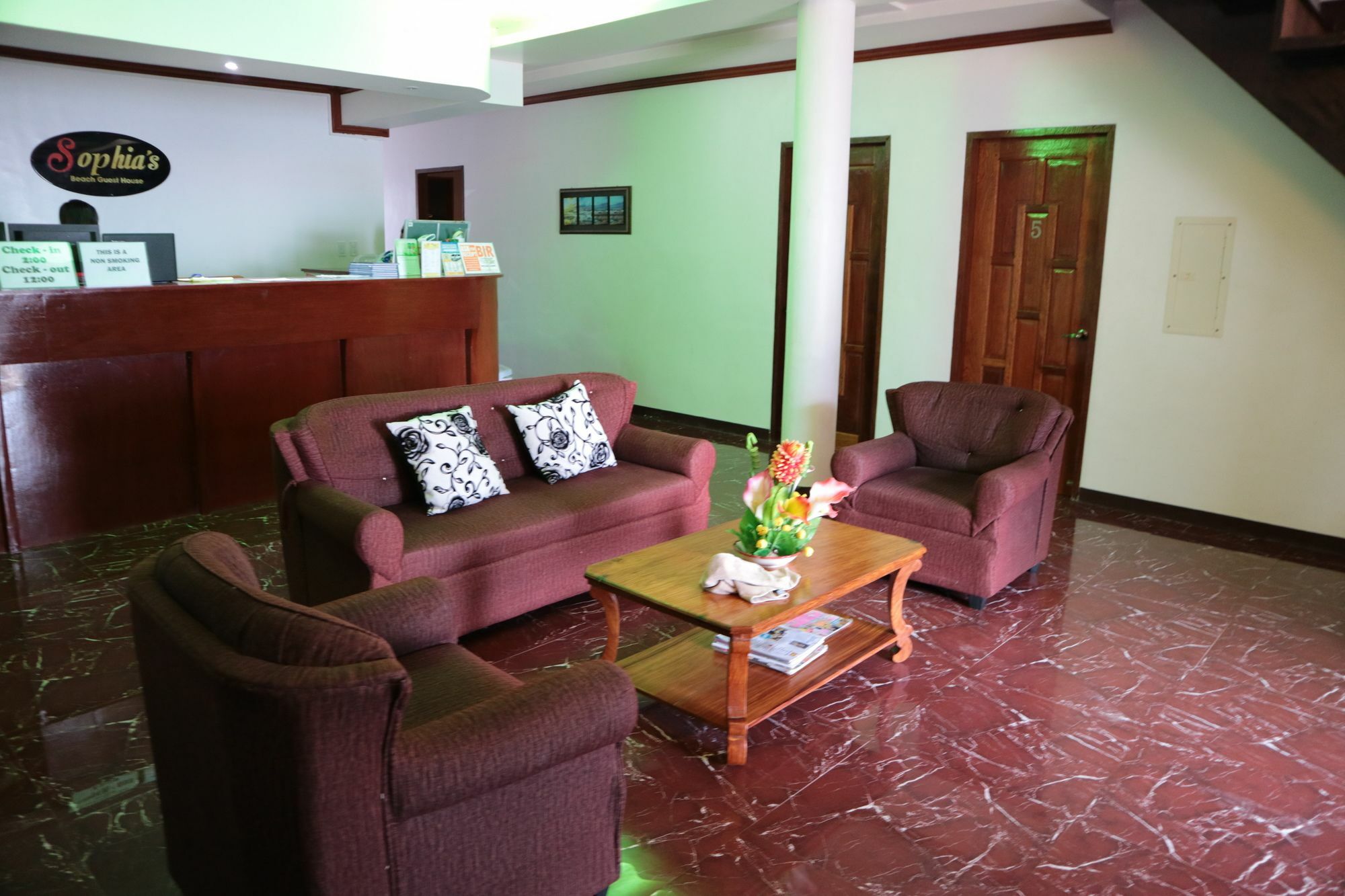 Sophias Beach Guest House Ель-Нідо Екстер'єр фото